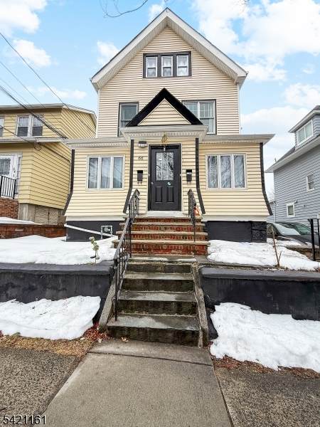 66 Washington Pl - Photo 1