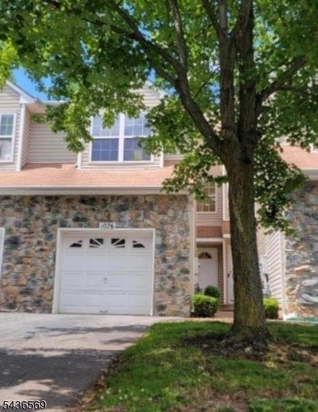 1076 Oakcroft Ln - Photo 1
