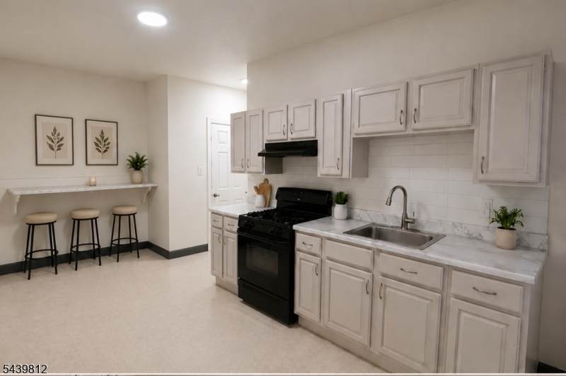 413 Lyons Ave - Photo 1