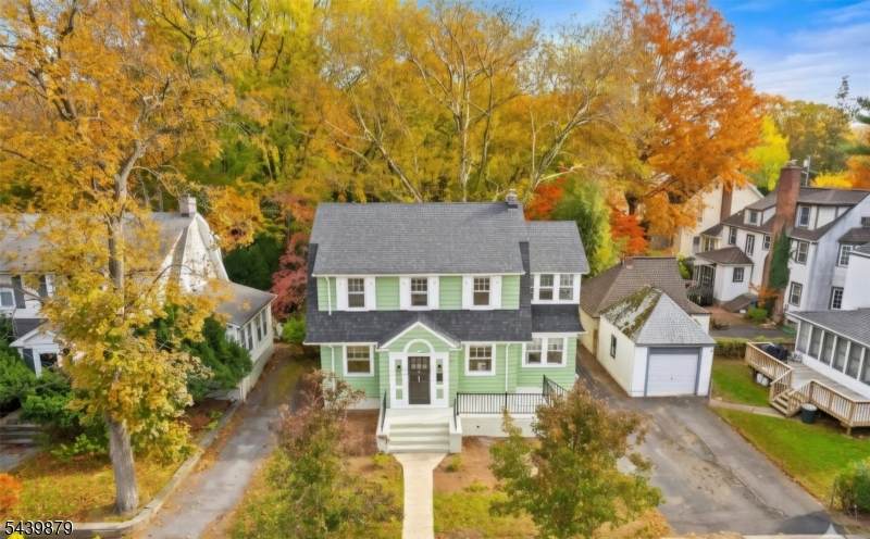 401 Conrad Rd - Photo 1