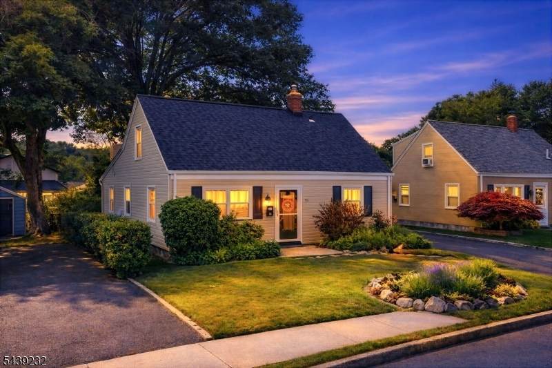 72 Robertson Ave - Photo 1