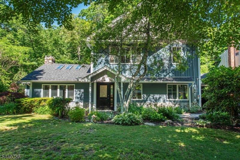 40 Hancock Dr - Photo 1