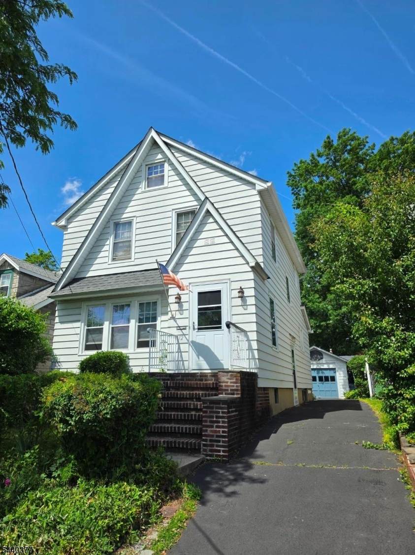 12 Brook Pl - Photo 1