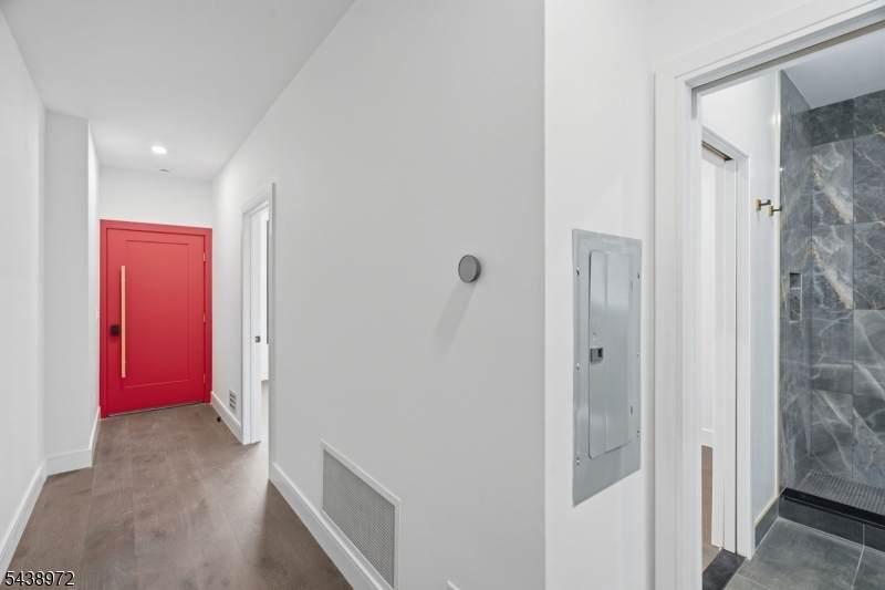 9 Minerva St - Photo 1