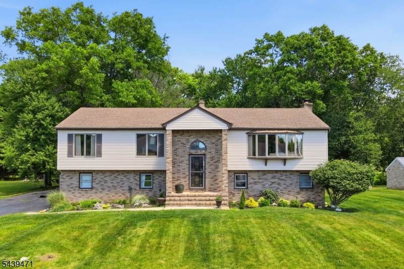 383 Talbot Dr - Photo 1