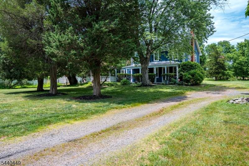 78 Falcon Rd - Photo 1