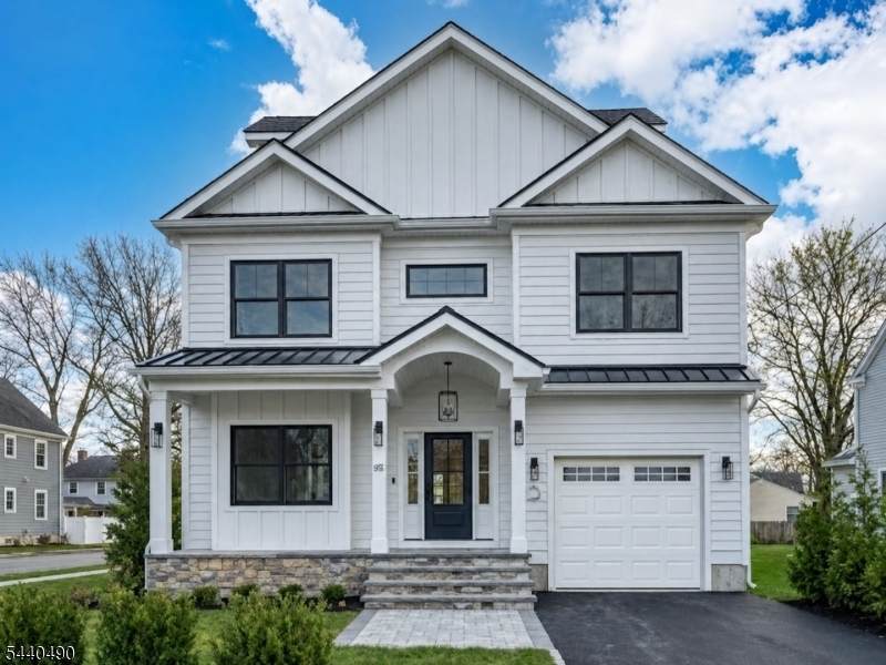 24 Lathrop Ave - Photo 1