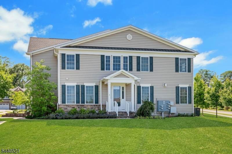 7 Addie Pl - Photo 1