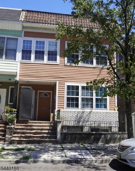 296 Ridgewood Ave - Photo 1