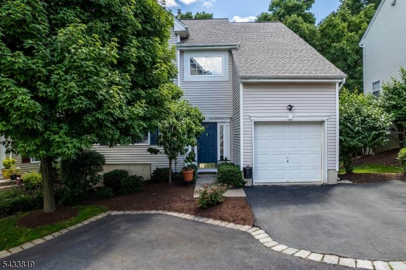 38 Brock Ln - Photo 1