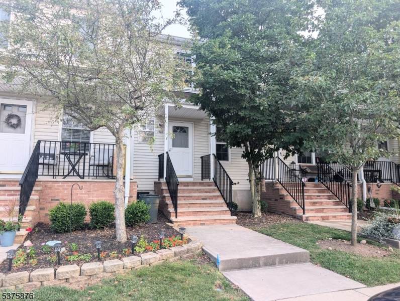 1503 Cobblestone Ct - Photo 1