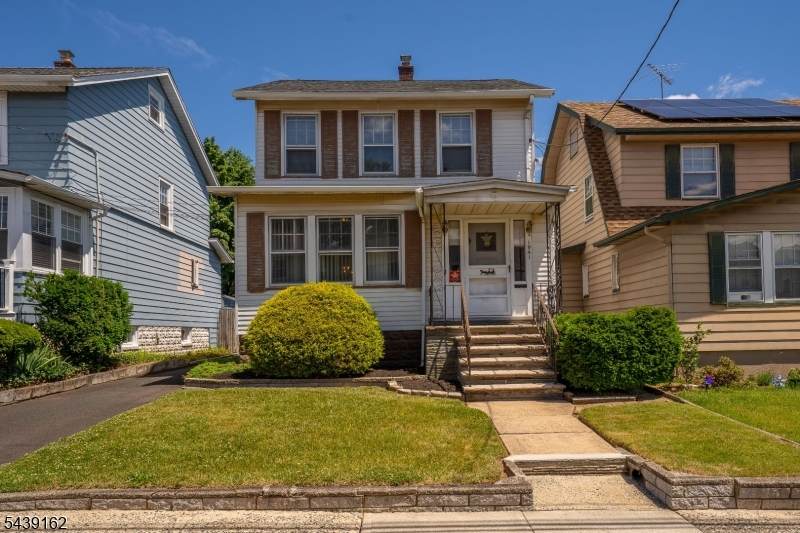 1941 Axton Ave - Photo 1