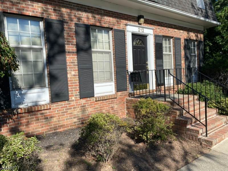 212 Pompton Ave - Photo 1