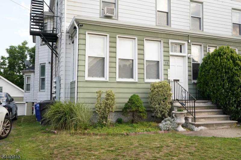 73 Hadley Ave - Photo 1