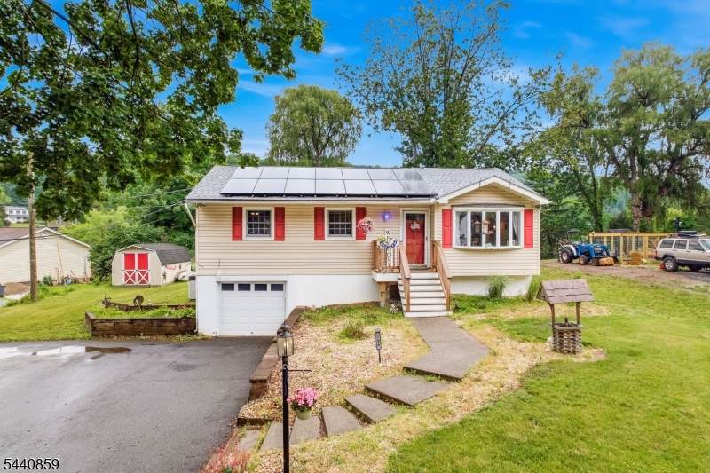 194 Decker Pond Rd - Photo 1