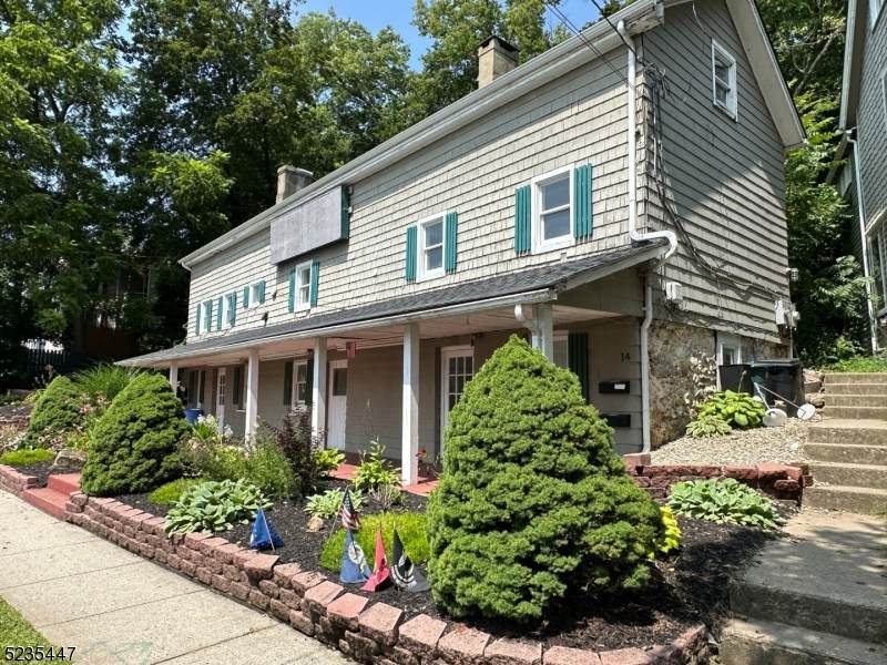 14 W Main St Apt A - Photo 1