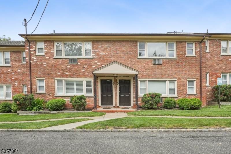 365 Bloomfield Ave Unit 6A - Photo 1