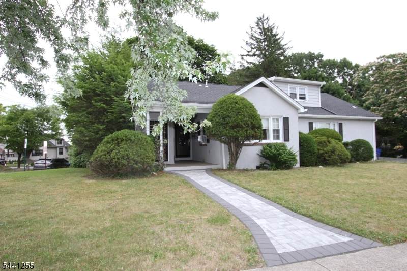 179 Mohawk Ave - Photo 1