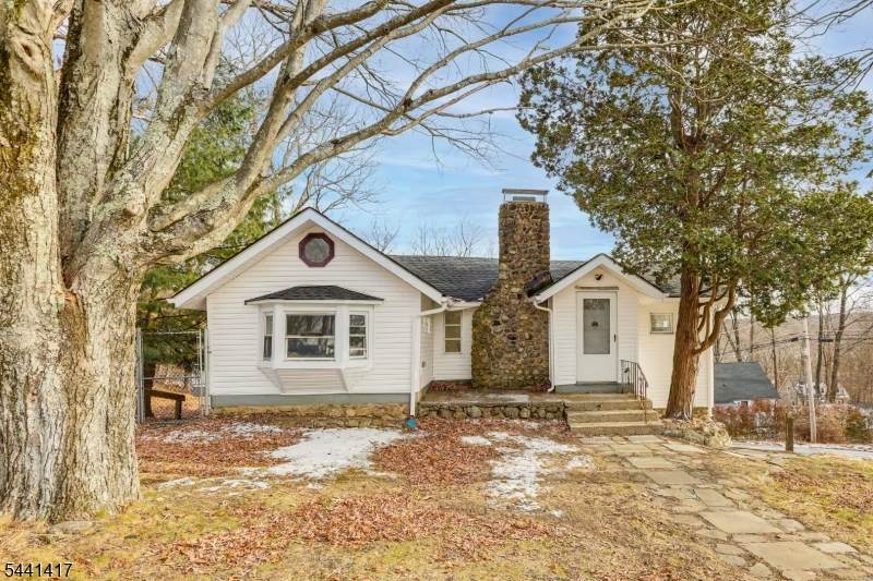 10 Ridge Rd - Photo 1