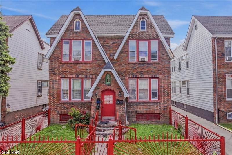 200 Eastern Pkwy - Photo 1