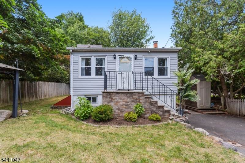 1 Highland Ave - Photo 1