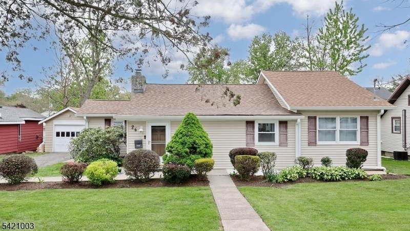 26 Mohawk Ave - Photo 1