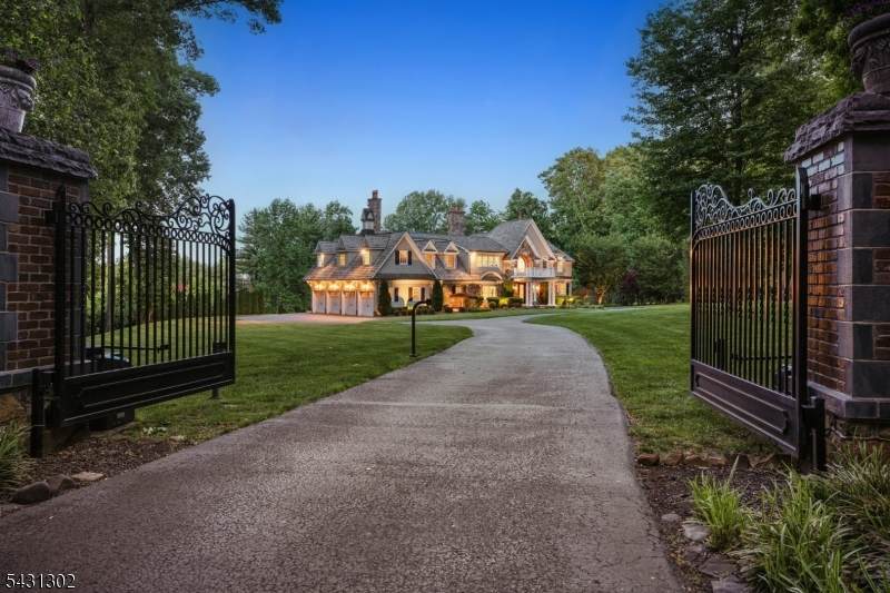 17 Fawn Hill Dr - Photo 1
