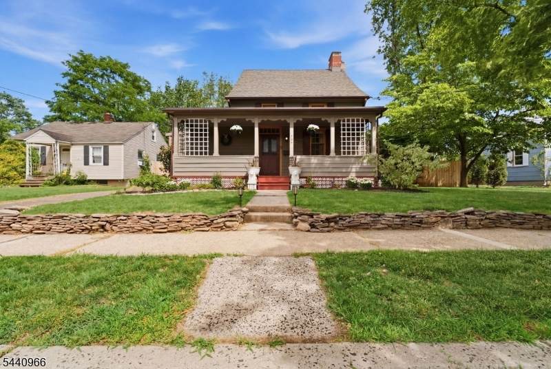 704 Greenbrook Rd - Photo 1