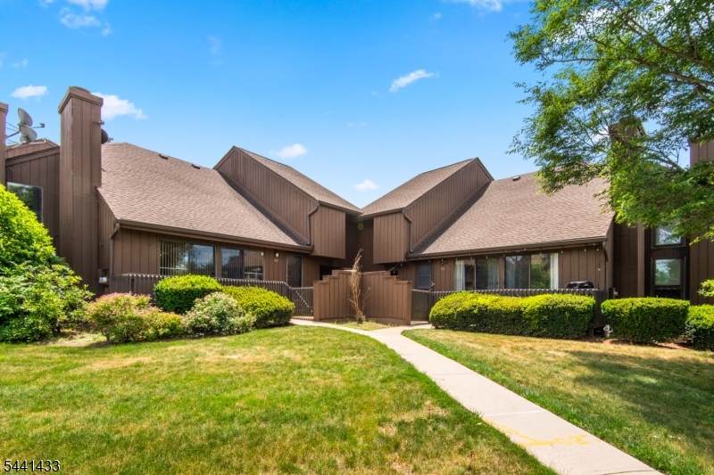 261 Kingsberry Dr - Photo 1
