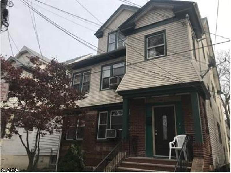 272 Wainwright St - Photo 1