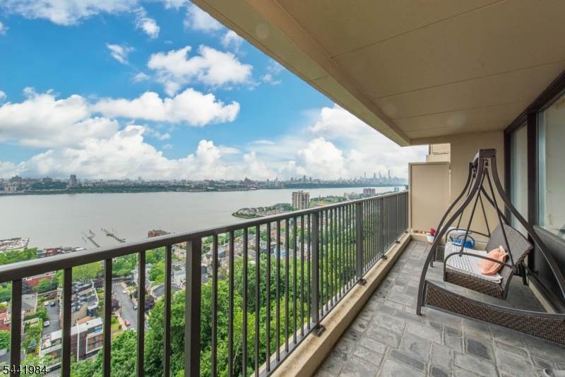 3 Horizon Road - Photo 1