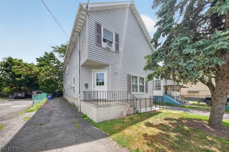 18 Fisher Ave - Photo 1