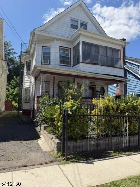 221 N Center St - Photo 1