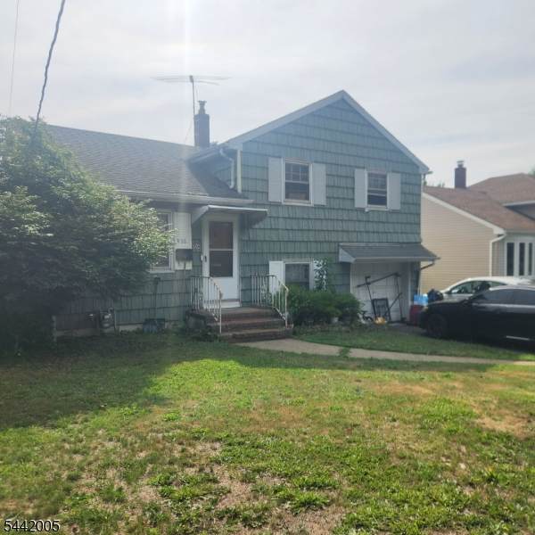 826 Joralemon St - Photo 1