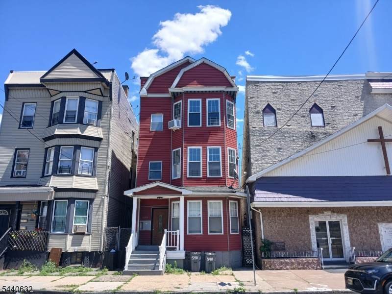 590 Hunterdon St - Photo 1