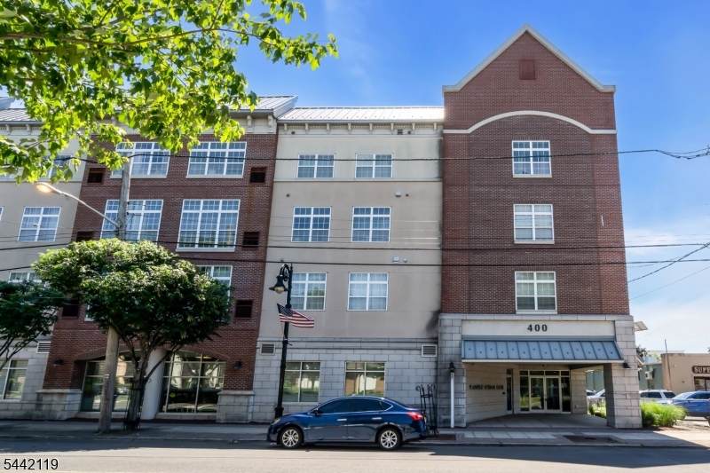 400 E Front St - Photo 1