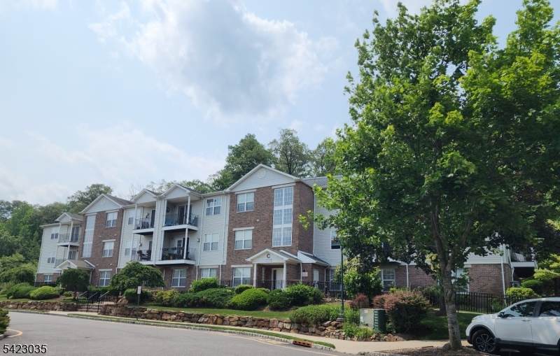 75 Mountainview Ct - Photo 1
