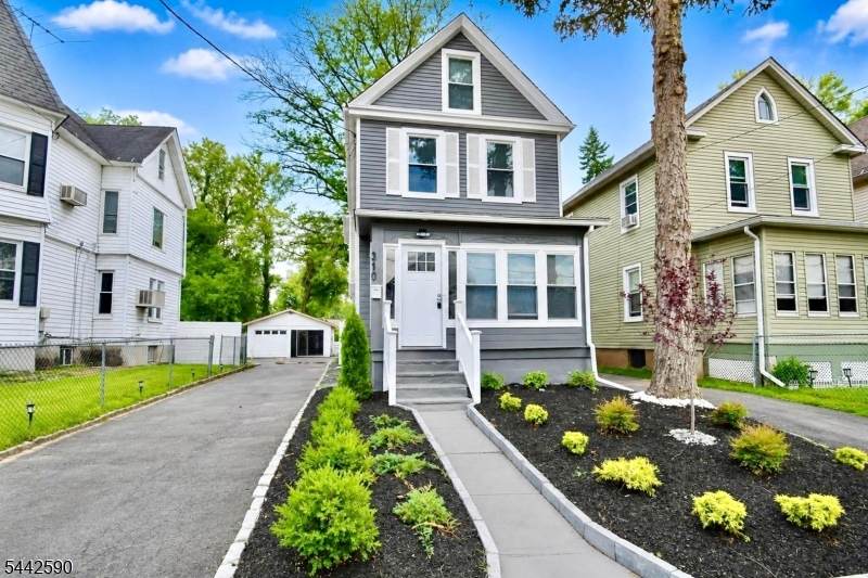310 Lyman Pl - Photo 1