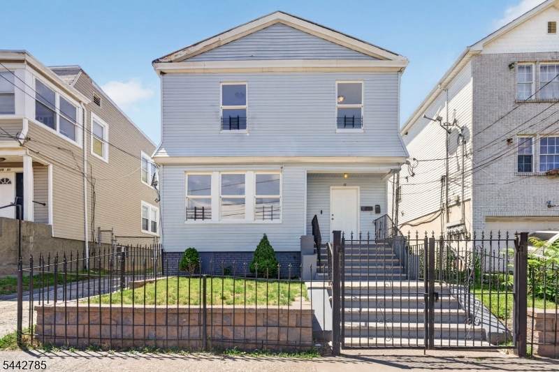 17 Wolcott Ter - Photo 1