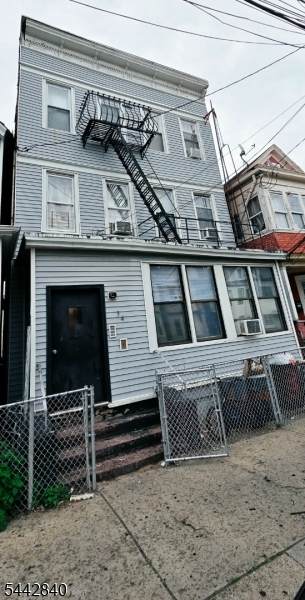 34 Vreeland Ave - Photo 1