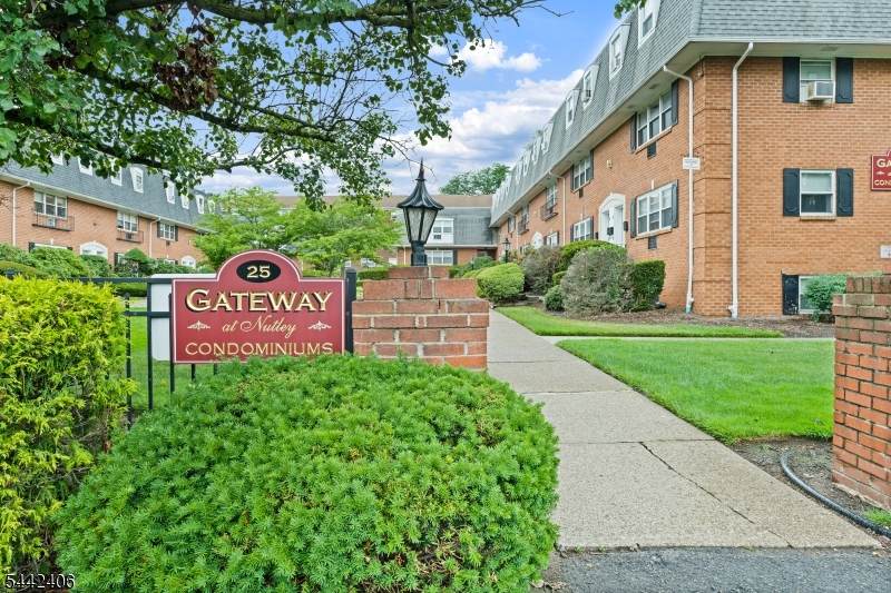 25 River Rd - Photo 1