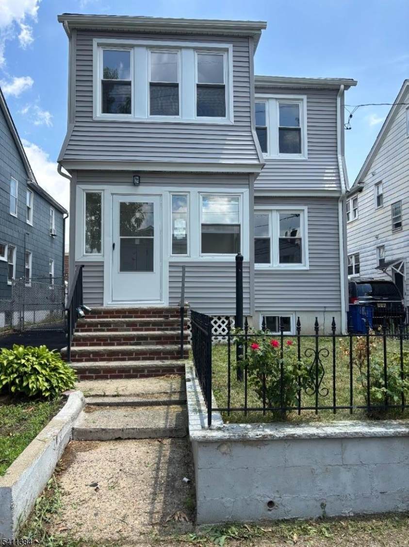 188 N 15Th St - Photo 1