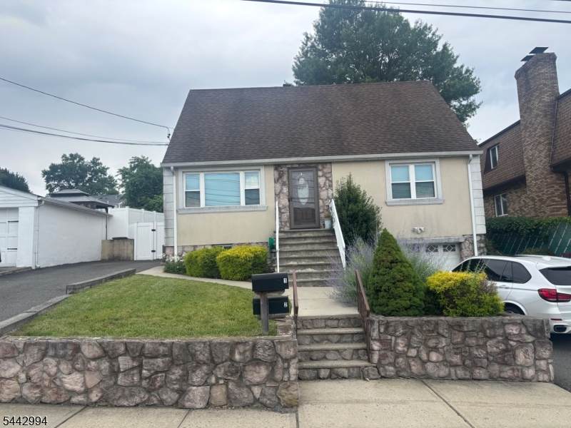 30 Meriline Ave - Photo 1