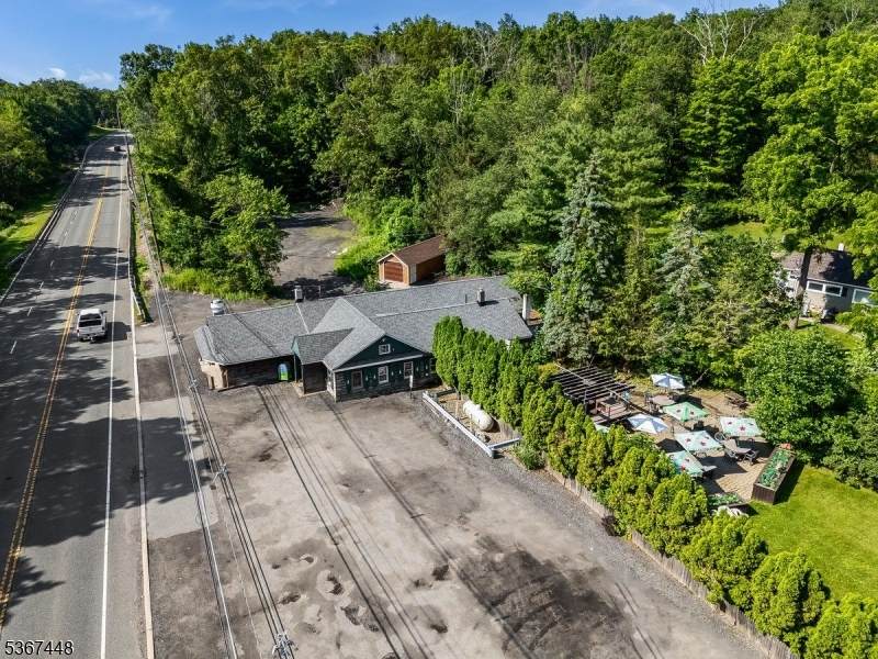 712 Woodport Rd - Photo 1