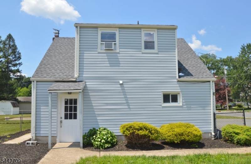 10 Ridgedale Ave - Photo 1