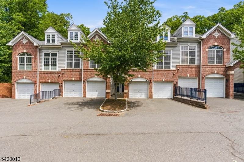 605 Donato Cir - Photo 1