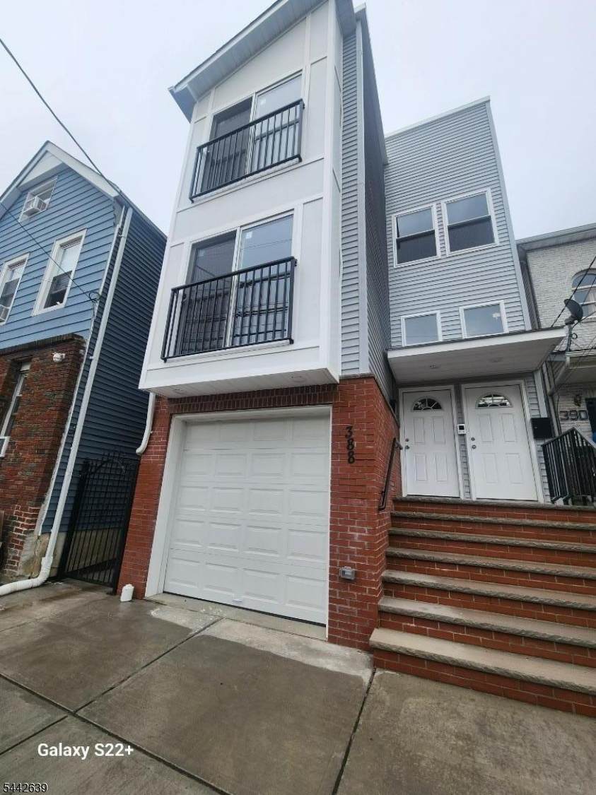 388 S 9Th St - Photo 1