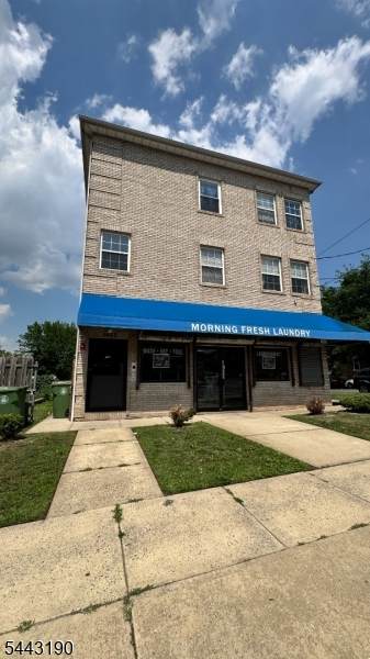 1427 S Wood Ave - Photo 1