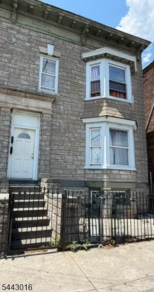 169 Sherman Ave - Photo 1