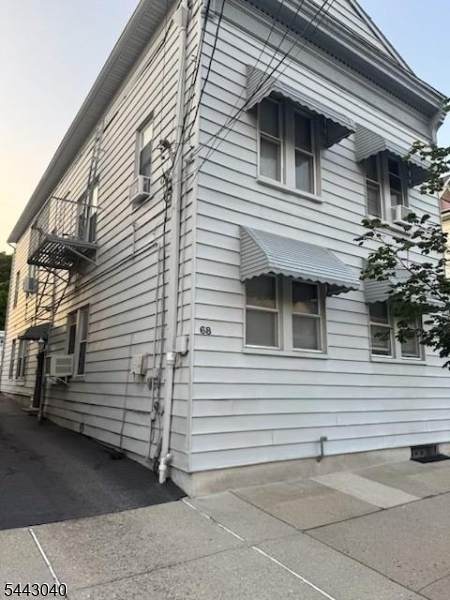 68 Lake Ave - Photo 1